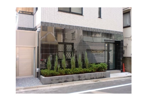Ｒｅｓｉｄｅｎｃｅ　Ｎａｋａｍｅｇｕｒｏ