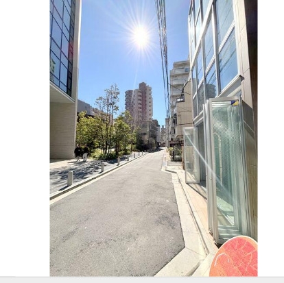 Ｌ　ＣＵＢＥ　ＥＢＩＳＵ