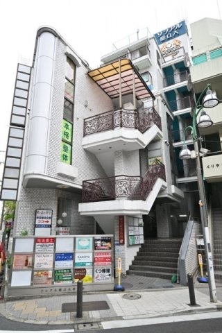 ソシアル都立大学駅前