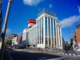 川崎市中原区上新城2丁目のアパート(西友武蔵新城店)