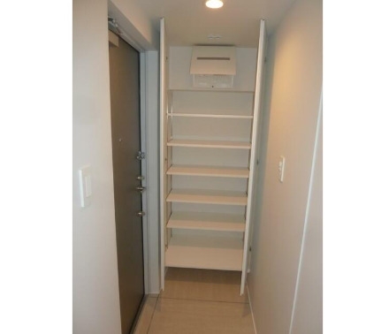 ＬＥＧＡＬＡＮＤ三軒茶屋
