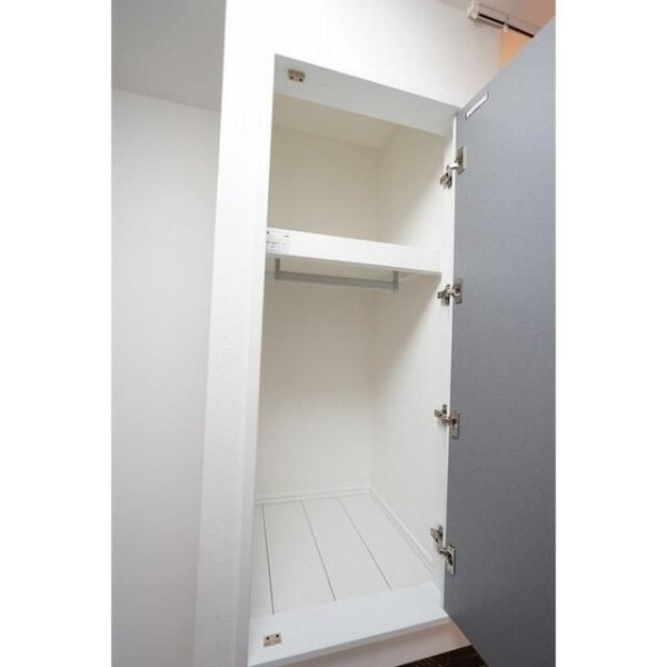 プレジール三軒茶屋