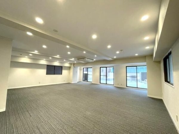 ＡＫＡＳＡＫＡ　ＫＯＵＹＵＵ　ＢＬＤ