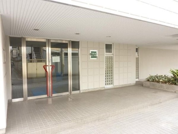ドミール駒大駅前