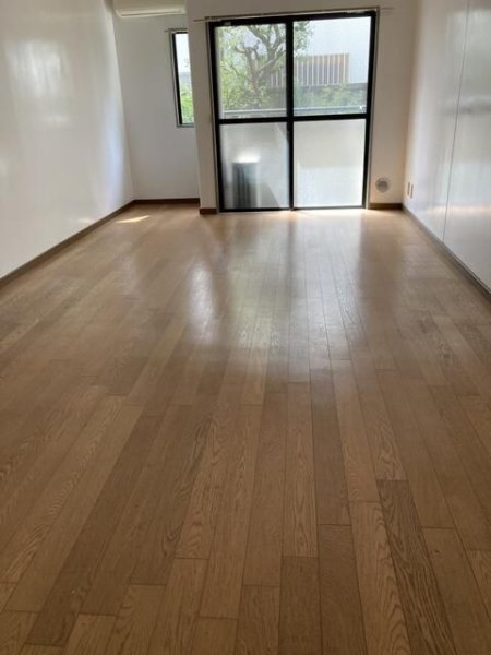 協栄ビル