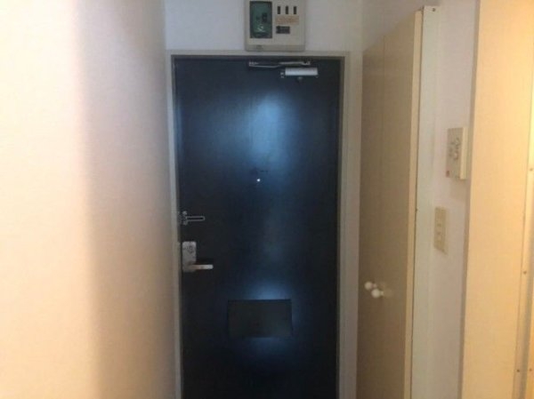 レオパレス三軒茶屋　A棟