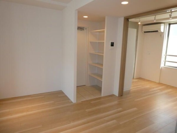 ルーブル三軒茶屋2