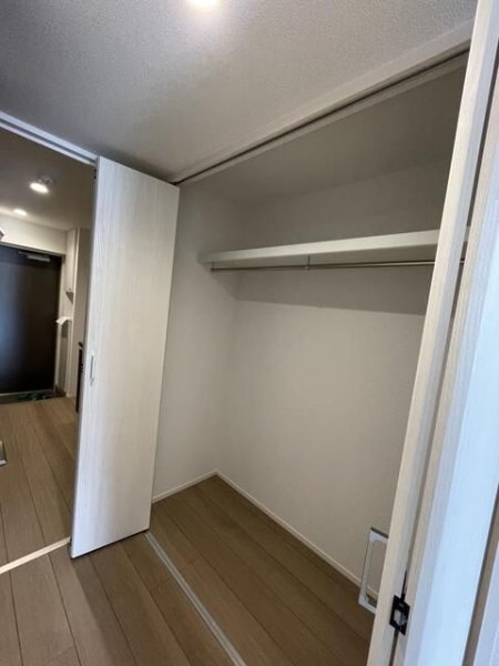 イーストポート