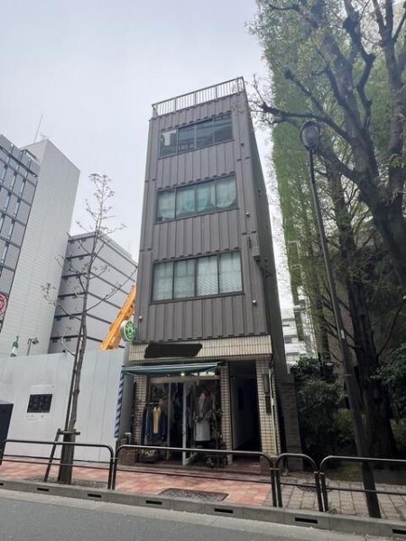 劉劉ビル