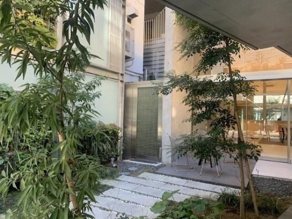 ＺＯＯＭ渋谷神山町