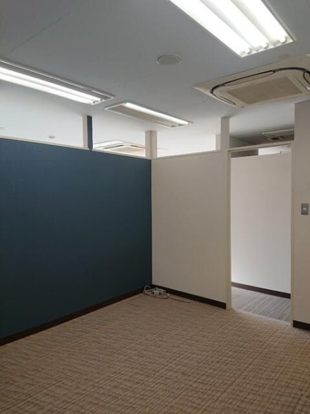 スタッフハウスビル