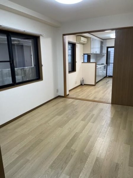 世田谷区下馬１丁目のアパート