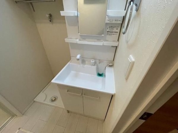 ＬＵＬＬ　ＳＥＴＡＧＡＹＡ