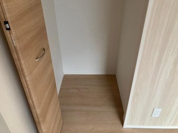 ＬＵＬＬ　ＳＥＴＡＧＡＹＡ