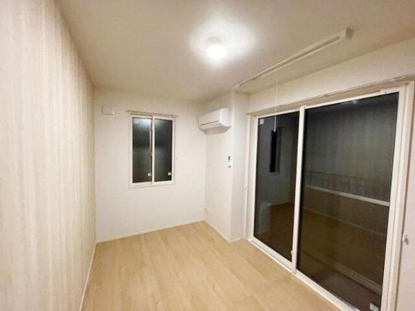 ＬＵＬＬ　ＳＥＴＡＧＡＹＡ