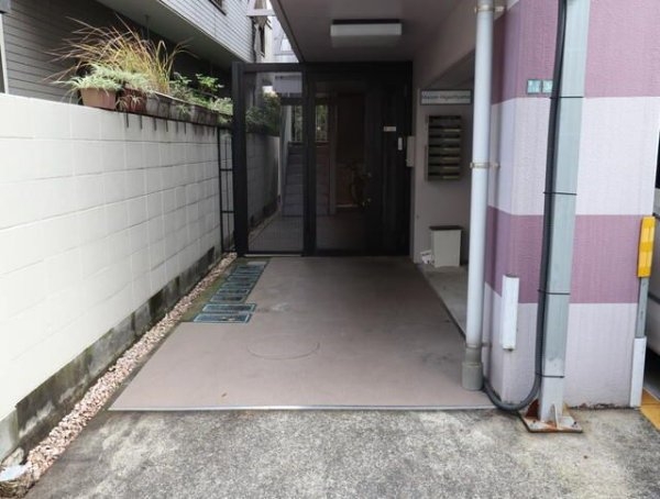 メゾン東山