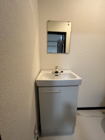 品川区上大崎２丁目の店舗・事務所
