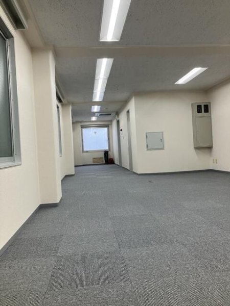 Ｕビル