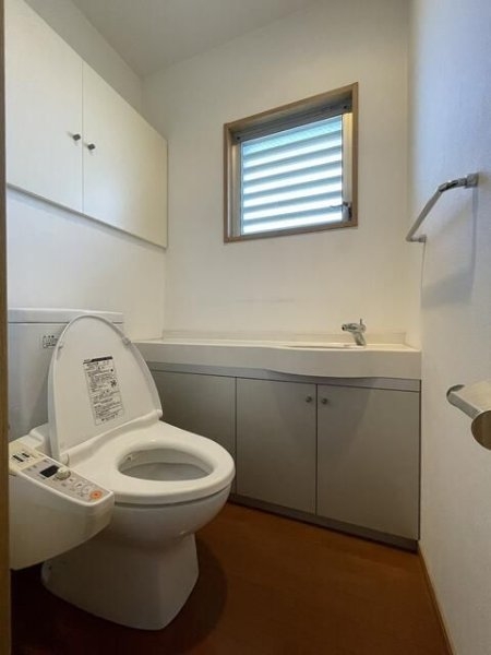 イーストヴァリュー弦巻(トイレ)