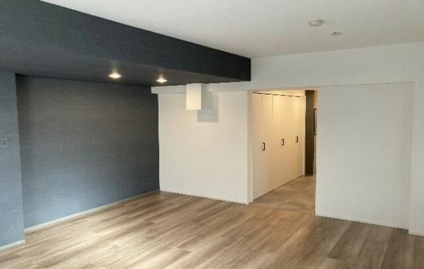 ＡＫＡＳＡＫＡ　Ｋ　ＭＡＮＳＩＯＮ