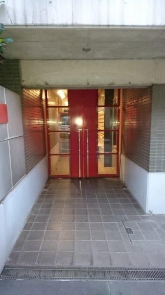 ロンスター三軒茶屋(エントランス)