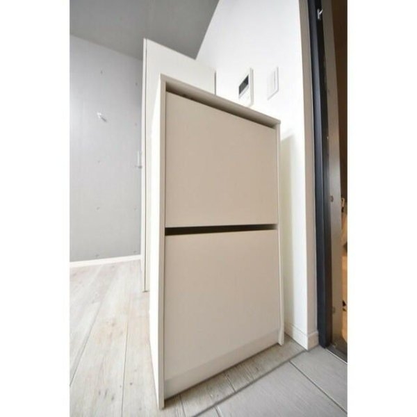 エルフローラ三軒茶屋(玄関)