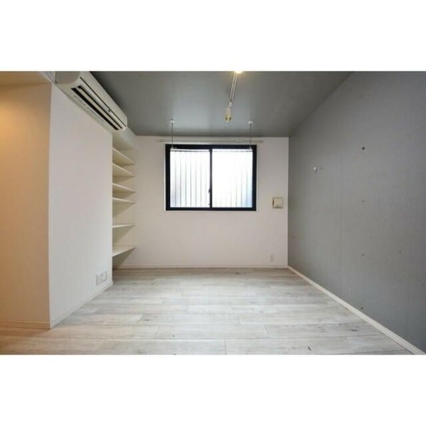 エルフローラ三軒茶屋(リビング)