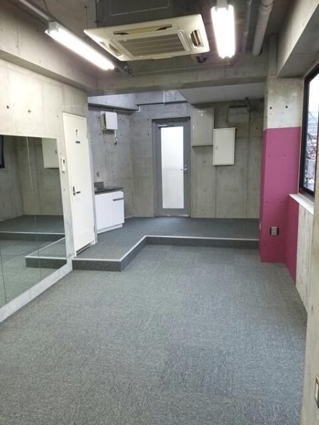 ｓｔｏｎｅｗａｌｌ　ｂｌｄｇ．