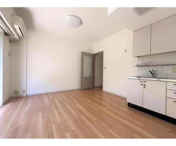 コスモリード三軒茶屋