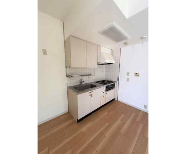 コスモリード三軒茶屋