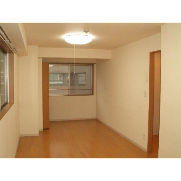 ＡＮＤＯ　ＢＵＩＬＤＩＮＧ