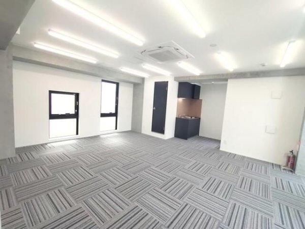 レイフォリア人形町