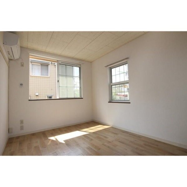 メゾネット東方