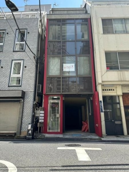 パーク虎ノ門ビル