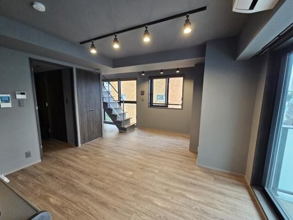 ＳＨＩＢＵＹＡ　ＨＩＬＬＳ