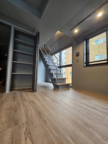 ＳＨＩＢＵＹＡ　ＨＩＬＬＳ