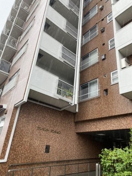 クレセントマンション