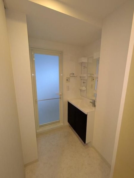 ＣＬＯＶＥＲ　ＨＯＵＳＥ　壱番館