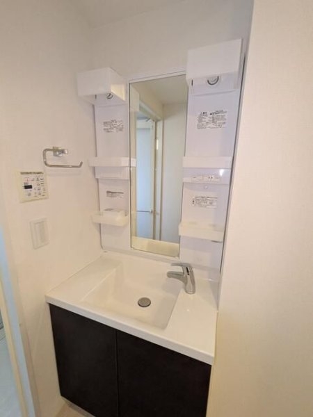 ＣＬＯＶＥＲ　ＨＯＵＳＥ　壱番館