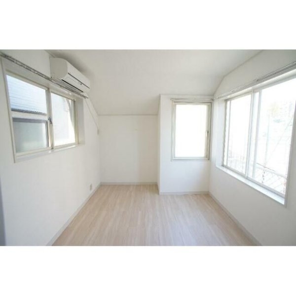 まるいわパレス世田谷６