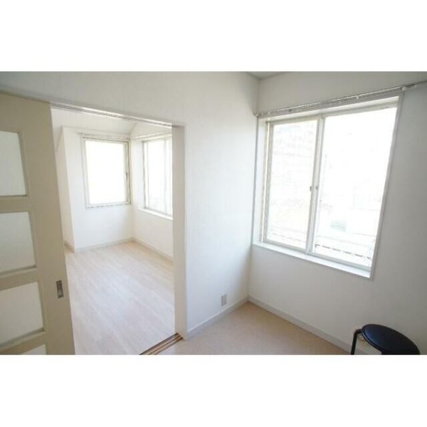 まるいわパレス世田谷６