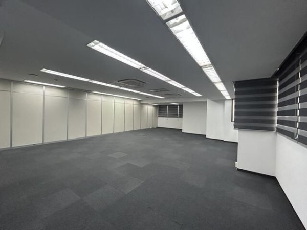 パインフィールドビル