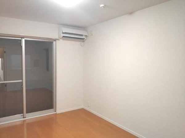 パル・フラッツ