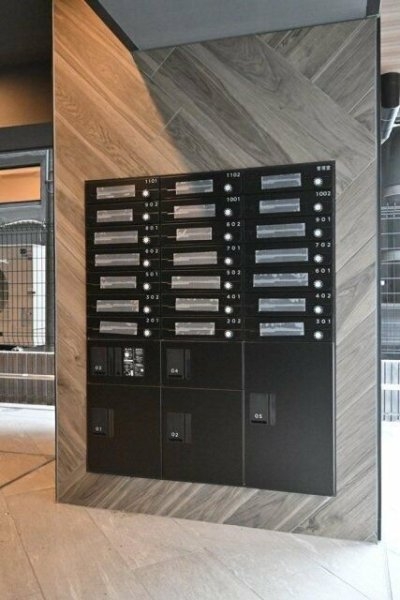 ＧＲＡＮＳＩＴＥ　ＮＡＫＡＭＥＧＵＲＯ