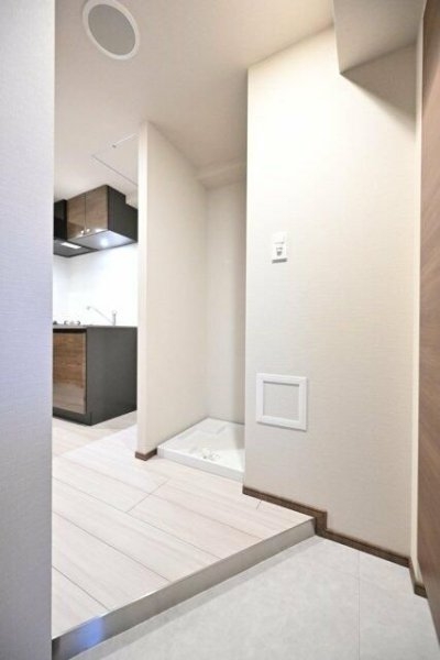 ＧＲＡＮＳＩＴＥ　ＮＡＫＡＭＥＧＵＲＯ