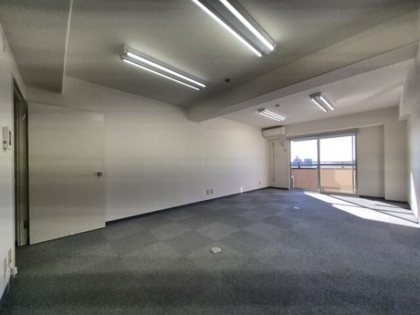 ハイネスロフティ