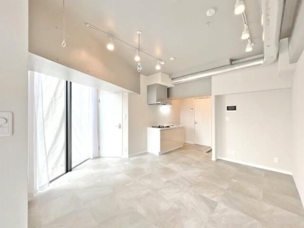 サクラスプリング高輪