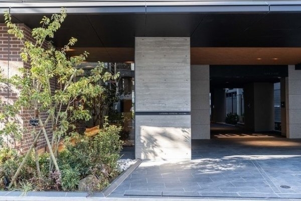 ラティエラ四谷