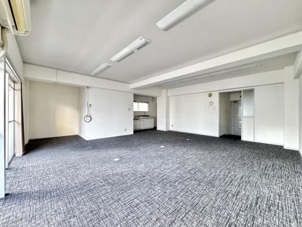 ＫＩビルディング