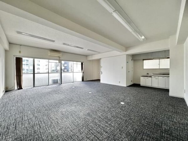 ＫＩビルディング